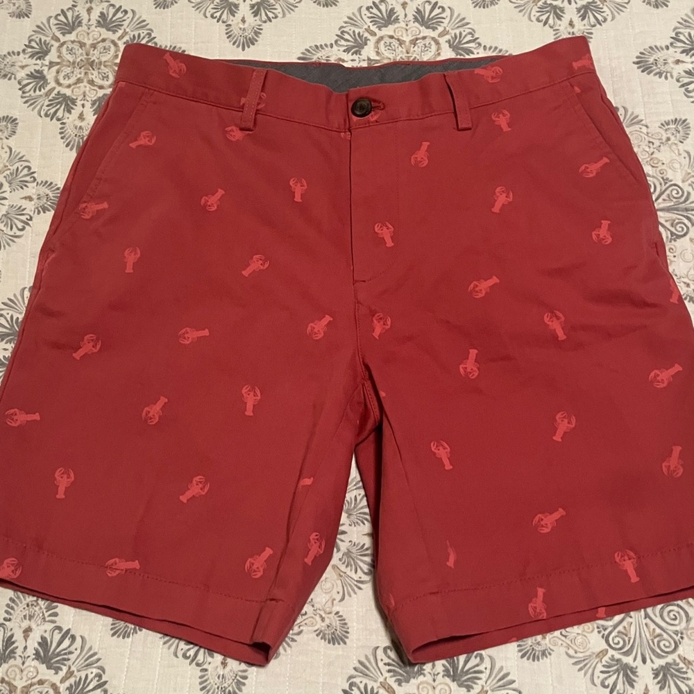 Amazon Essentials Men's Red Lobster/Crawfish Pattern Shorts